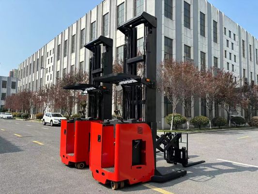 1.5 Tons Double Reach Electric Forklift Lifting Height 8500 Mm 48V 400AH Battery Capacity