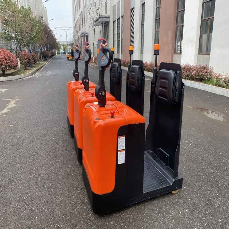 Electric Towing Tractor Standing American CURTIS Electronic Steering Easy to Operate Stepless Adjustment