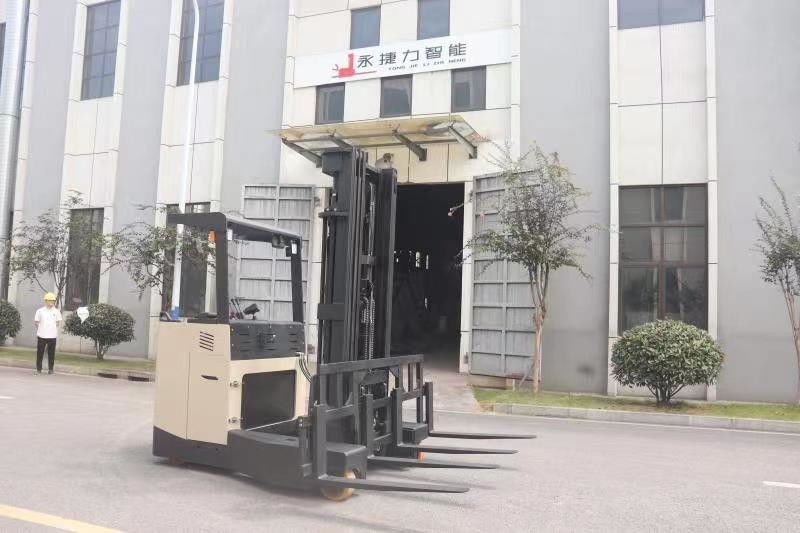 Seated type 4 Directional Forklift 6 Ton Multi Direction Forklift