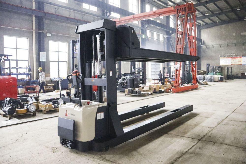 2 ton Electric Stacker Truck High Strength Fork Legs and Forks