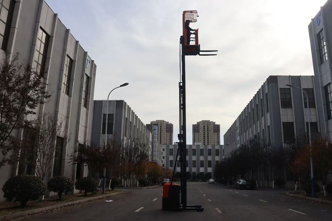 Electric Picking Truck Rated Load Capacity 1000 KG Lifting Height 8000 mm