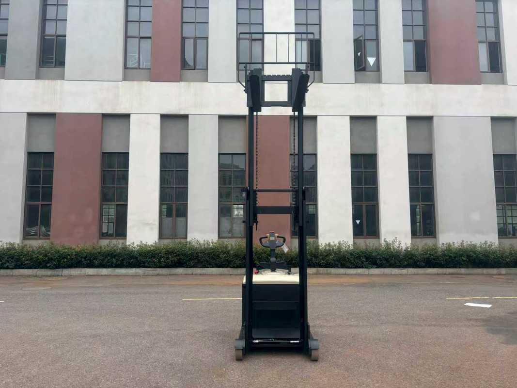 2 Tons Electric Counterbalance Forklift Truck Non- Standard Custom-made Standing Style